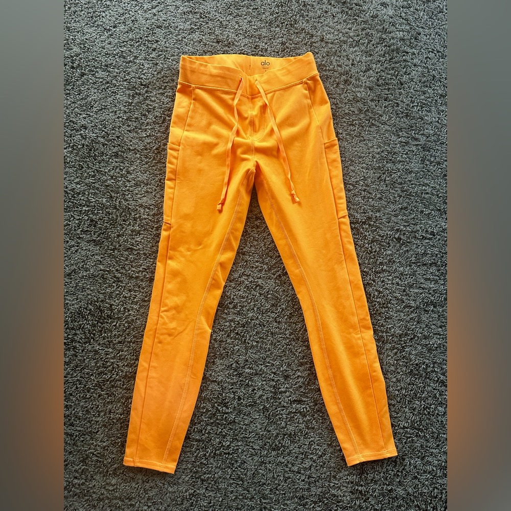 Alo Yoga 7/8 High Waisted Checkpoint leggings